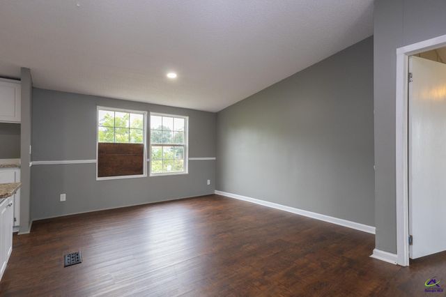 324 Cavalry Court, Byron, GA 31008