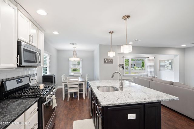 609 Main Street, Bayville, NJ 08721