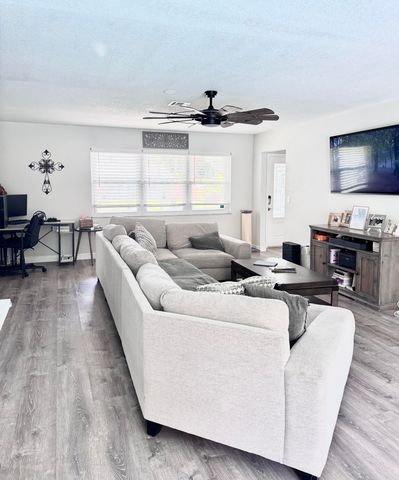 1703 NE 25th Terrace, Jensen Beach, FL 34957