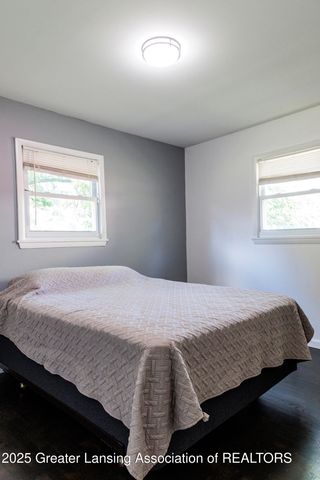 1607 Holly Way, Lansing, MI 48910