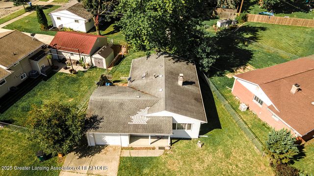 1607 Holly Way, Lansing, MI 48910