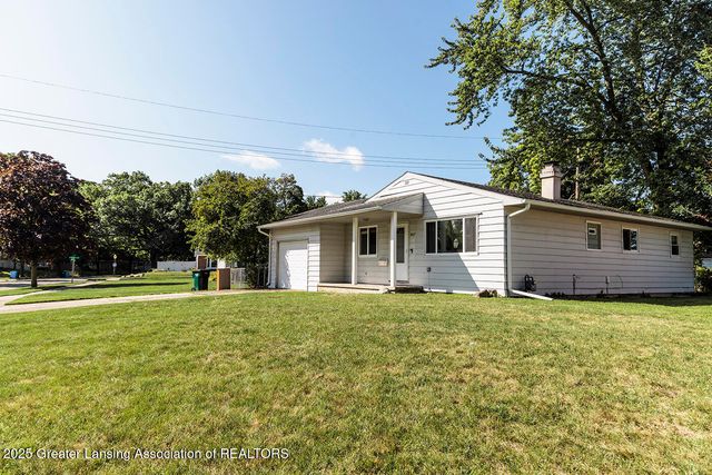1607 Holly Way, Lansing, MI 48910