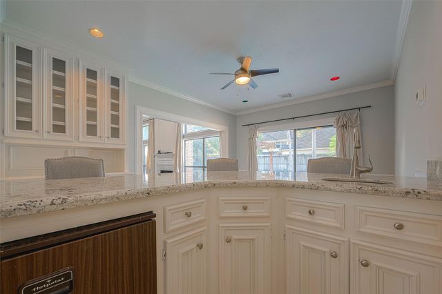 15714 Sylvan Lake Drive, Houston, TX 77062