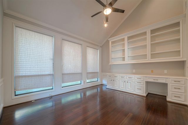 15714 Sylvan Lake Drive, Houston, TX 77062