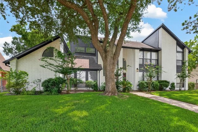 15714 Sylvan Lake Drive, Houston, TX 77062