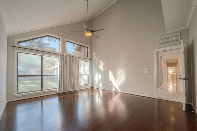 15714 Sylvan Lake Drive, Houston, TX 77062