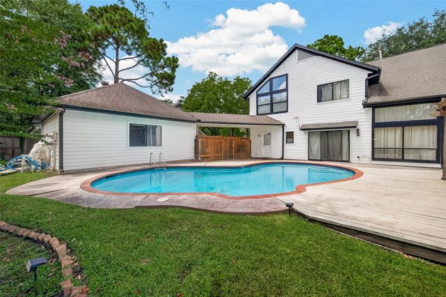 15714 Sylvan Lake Drive, Houston, TX 77062