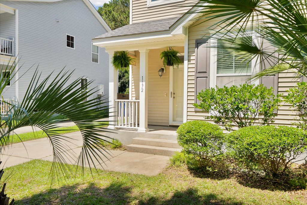 1172 Landau Lane, Mount Pleasant, SC 29466