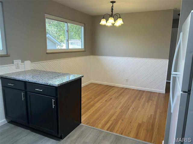 405 Wren Drive, Florissant, MO 63031
