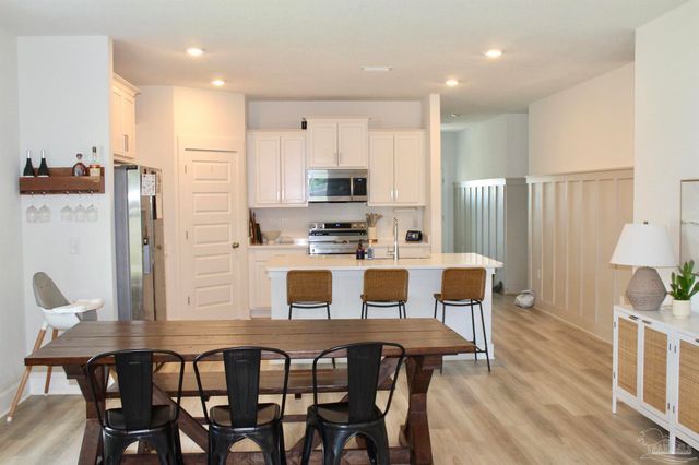 5709 Friesian Dr, Pensacola, FL 32526