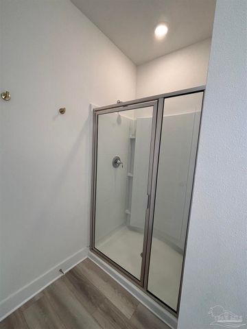 5709 Friesian Dr, Pensacola, FL 32526