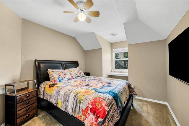 805 NW Seaton Pl, Lawton, OK 73505
