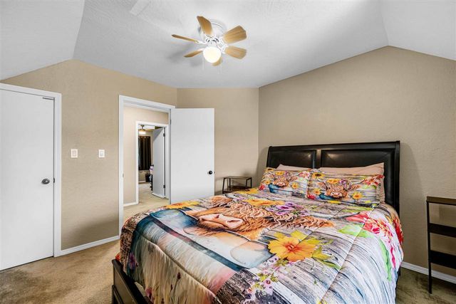 805 NW Seaton Pl, Lawton, OK 73505