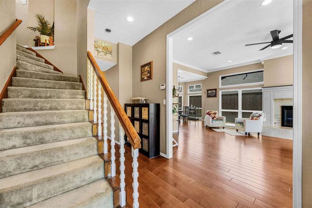 805 NW Seaton Pl, Lawton, OK 73505