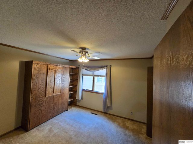 6819 Northridge Road, Lincoln, NE 68516