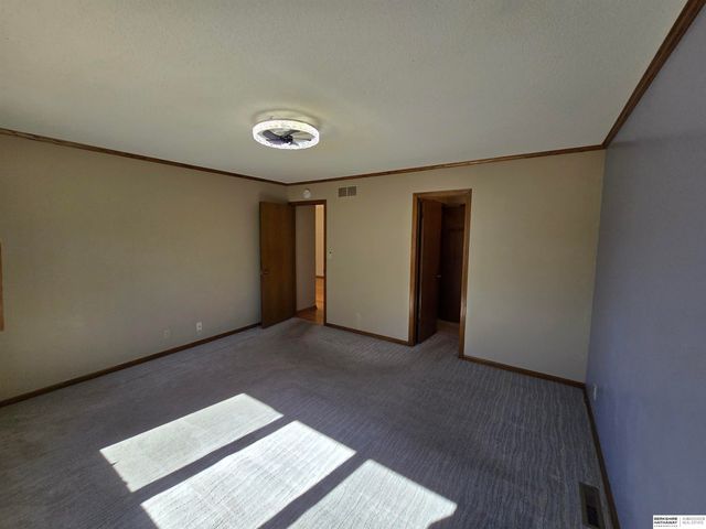 6819 Northridge Road, Lincoln, NE 68516