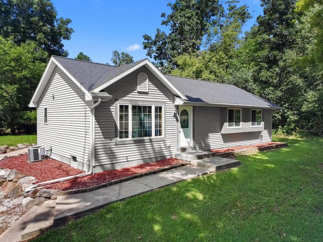 N3341 Iris ROAD, Lake Geneva, WI 53147
