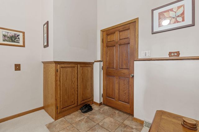 6041 Sumter Place N, New Hope, MN 55428
