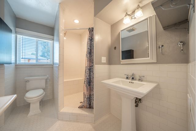 1550 Barbara Road, Redding, CA 96003