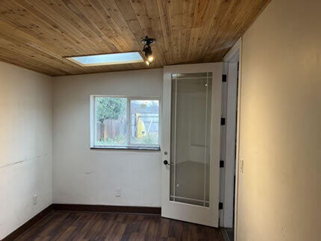 1550 Barbara Road, Redding, CA 96003