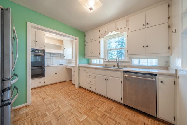 1550 Barbara Road, Redding, CA 96003