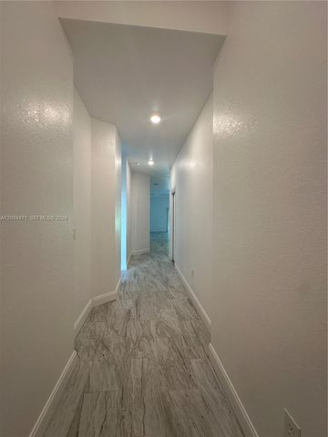 1240 Columbus Boulevard B, Fort Myers, FL 33913