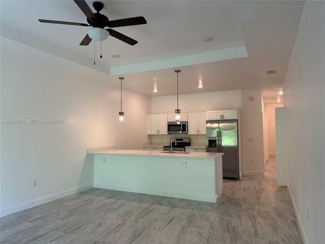 1240 Columbus Boulevard B, Fort Myers, FL 33913