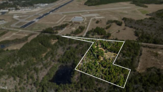 3612 Doc Bennett Road, Fayetteville, NC 28306