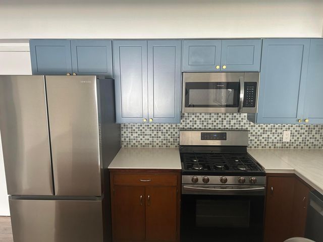 704 NE 20th Avenue, Fort Lauderdale, FL 33304