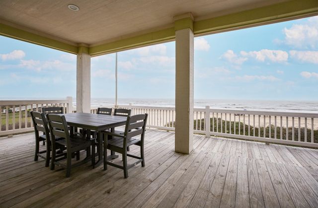 843 S Jack Road, Crystal Beach, TX 77650