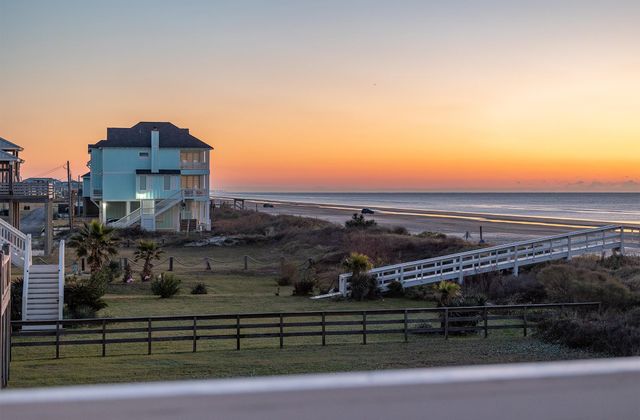 843 S Jack Road, Crystal Beach, TX 77650