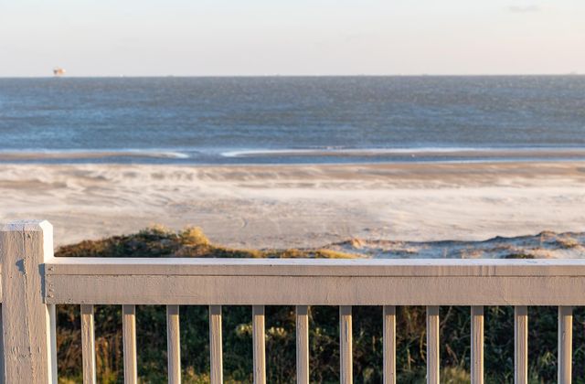 843 S Jack Road, Crystal Beach, TX 77650