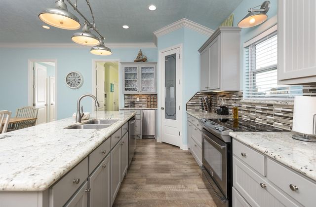 843 S Jack Road, Crystal Beach, TX 77650