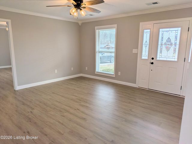 155 Meadowview Ln, Cecilia, KY 42724