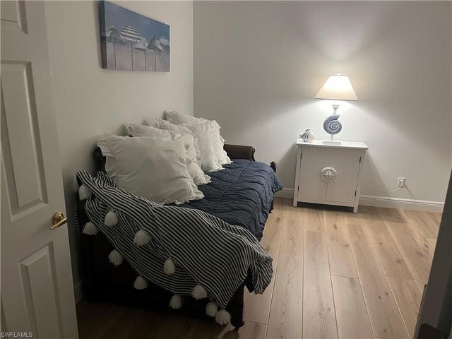 2140 Arielle DR N 407, Naples, FL 34109