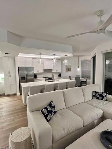 2140 Arielle DR N 407, Naples, FL 34109