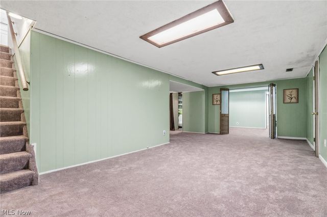 910 Marquardt Avenue NW, North Canton, OH 44720
