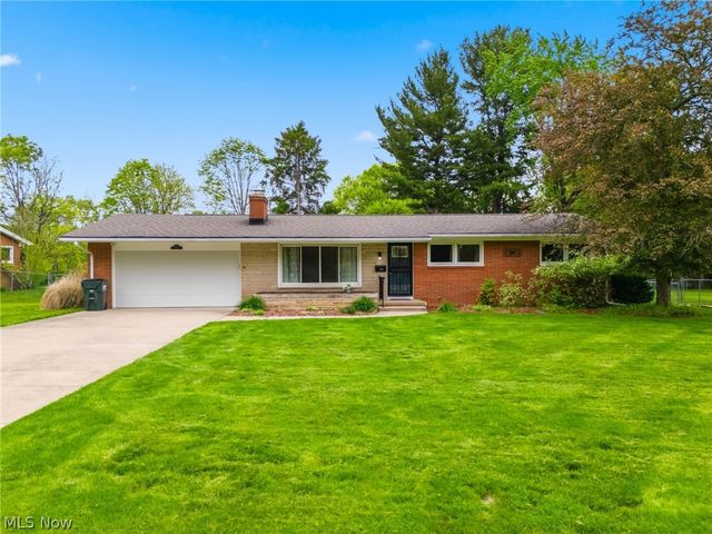 910 Marquardt Avenue NW, North Canton, OH 44720