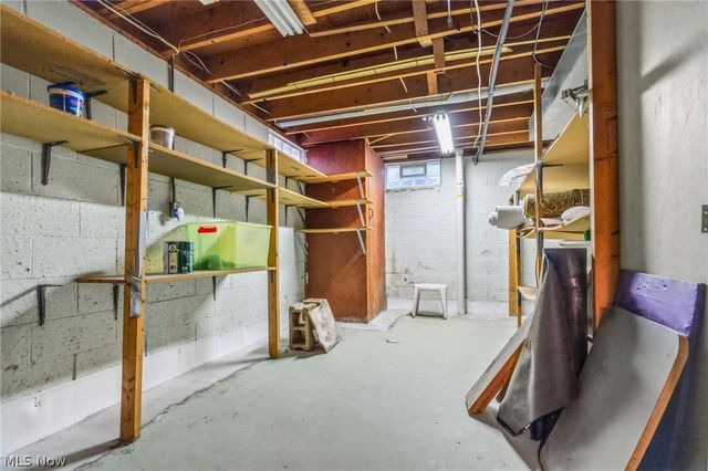 910 Marquardt Avenue NW, North Canton, OH 44720
