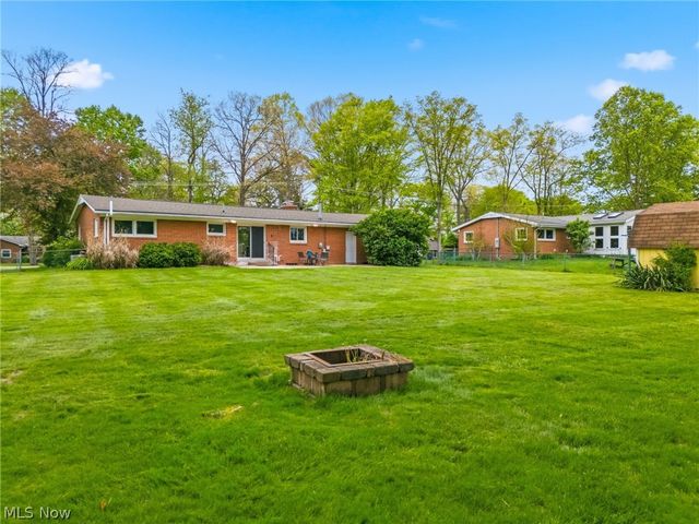 910 Marquardt Avenue NW, North Canton, OH 44720