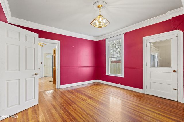 21 Lansing Avenue, Troy, NY 12180