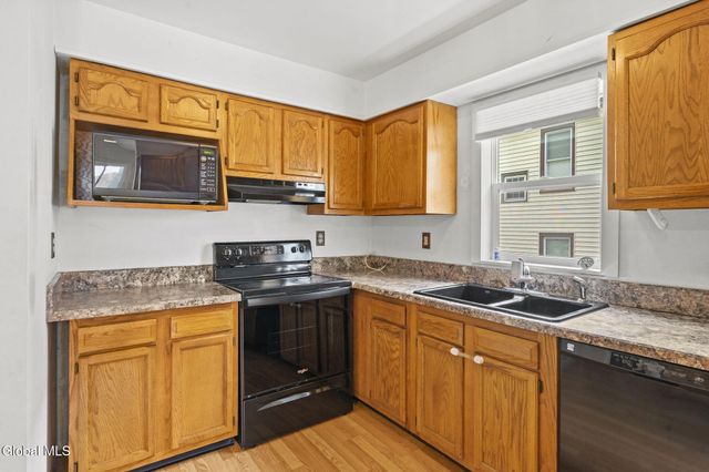 21 Lansing Avenue, Troy, NY 12180