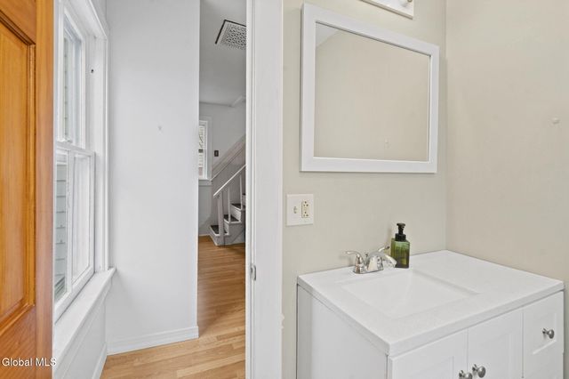 21 Lansing Avenue, Troy, NY 12180
