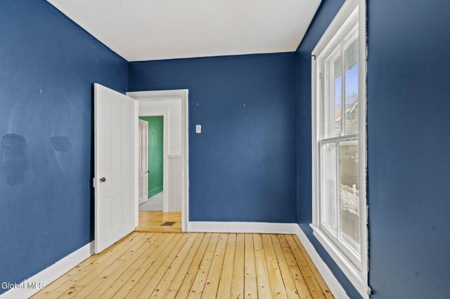 21 Lansing Avenue, Troy, NY 12180