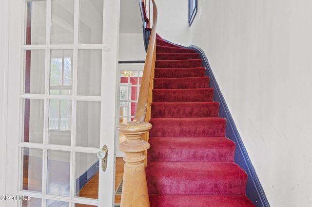 21 Lansing Avenue, Troy, NY 12180