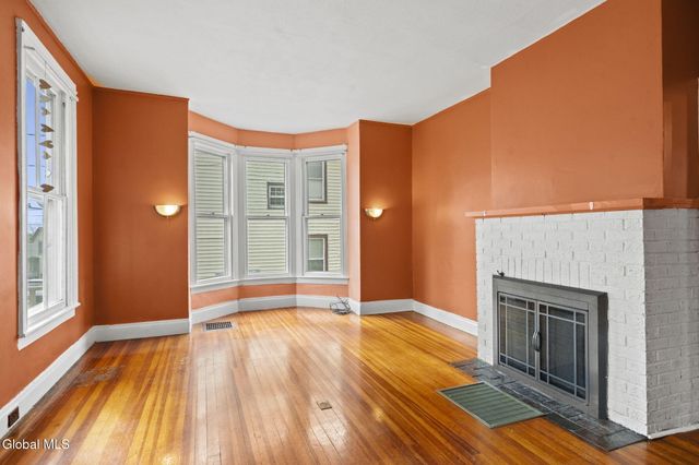 21 Lansing Avenue, Troy, NY 12180