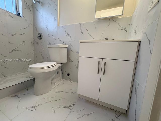 3255 W Flagler St 1, Miami, FL 33135