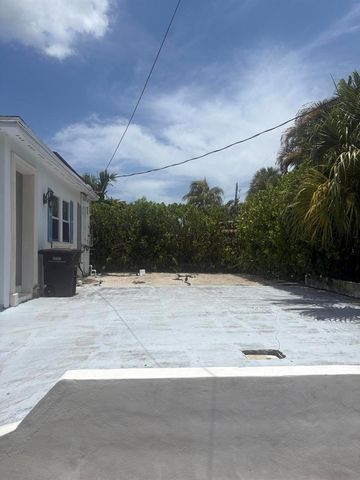 630 CLAREMORE Drive, West Palm Beach, FL 33401