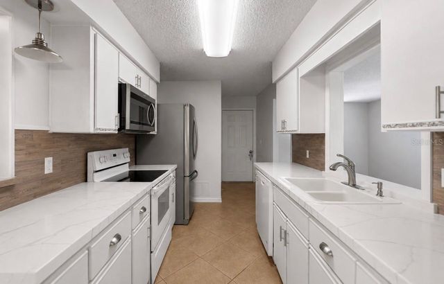 10358 SE 178 PLACE, Summerfield, FL 34491
