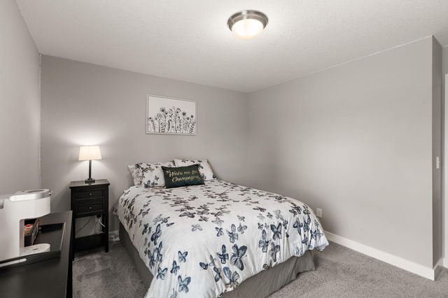 715 Boulder Pass Street, Jordan, MN 55352
